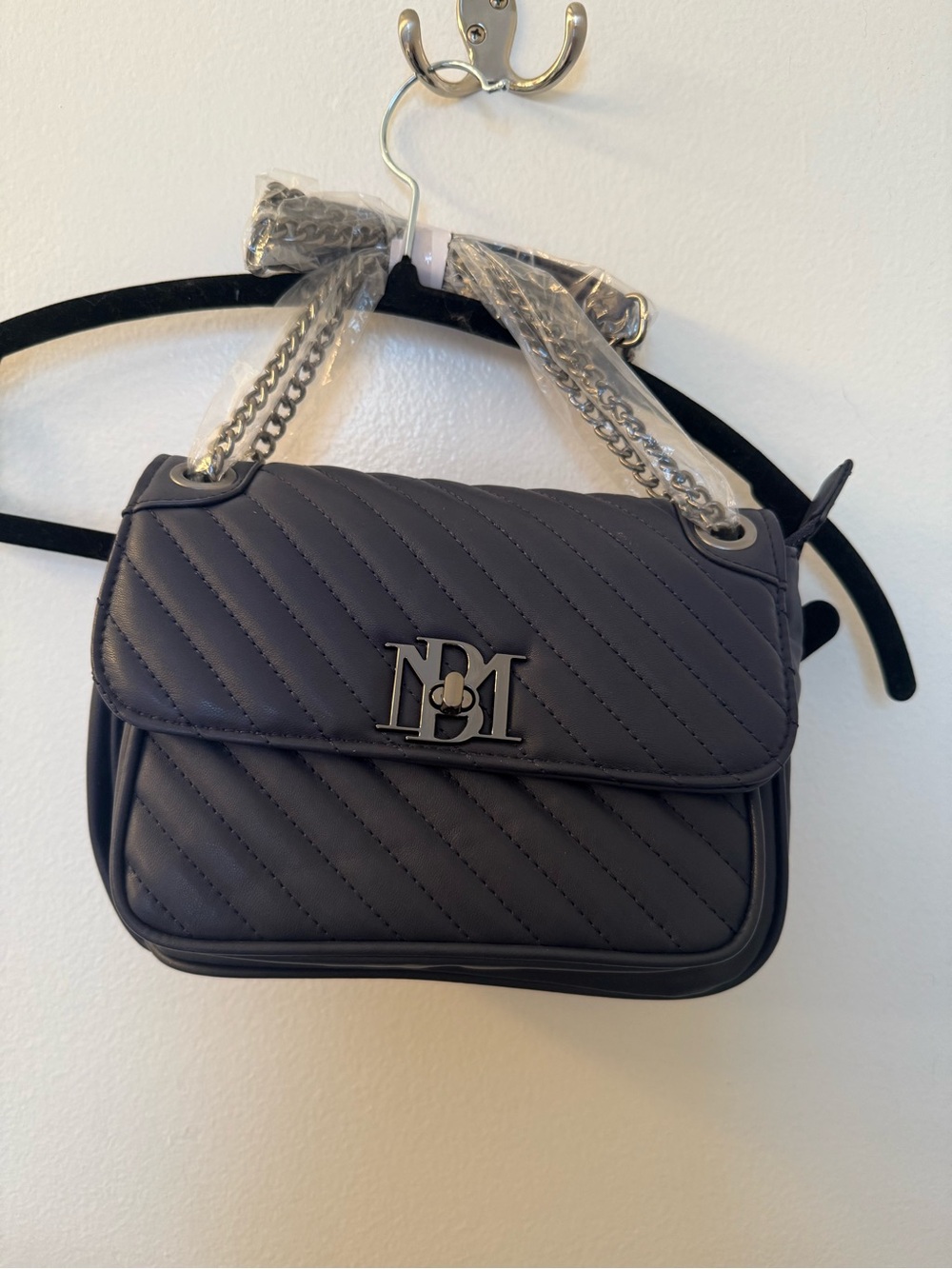 Quilted Chain Shoulder Bag in Dark Navy